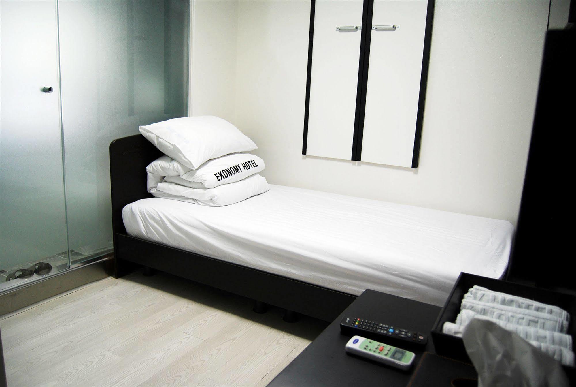Ekonomy Hotel Nampo Busan Ngoại thất bức ảnh